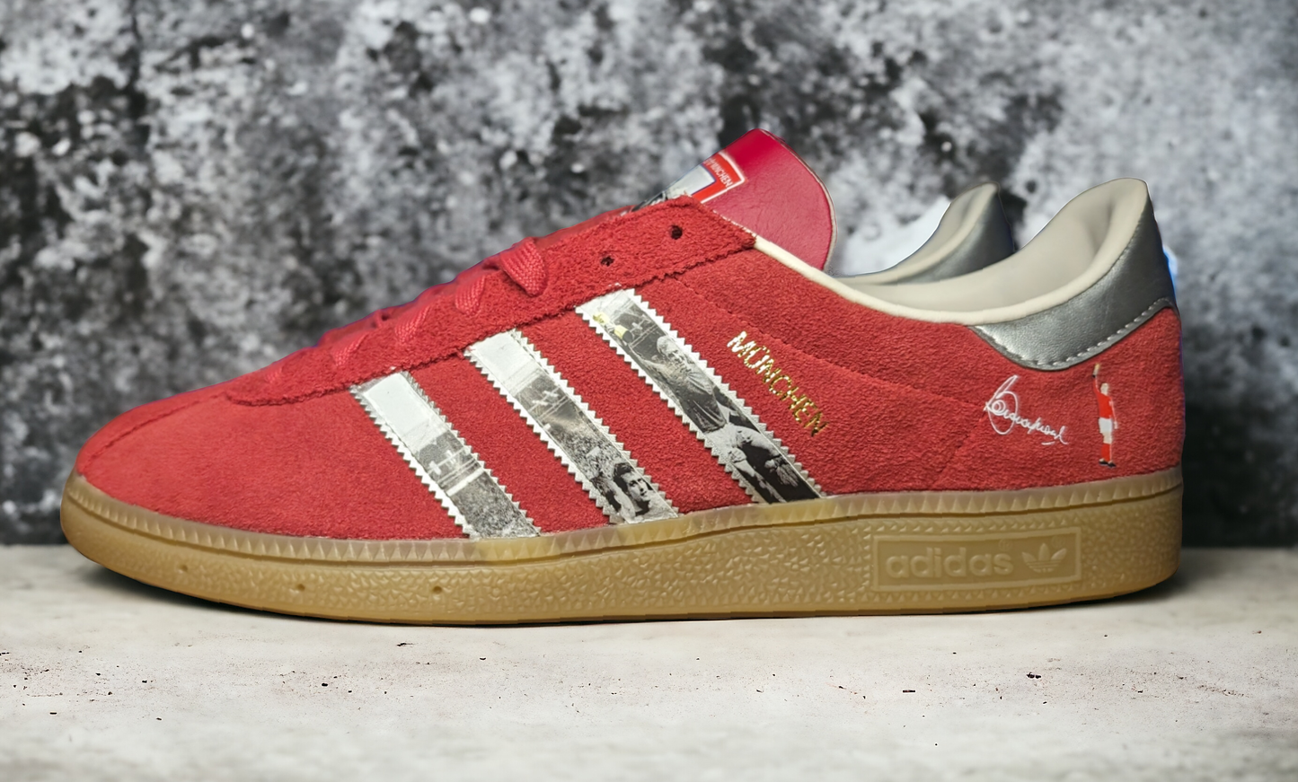 Limited edition England `66 world cup winners inspired red / white Adidas custom Munchen trainers / sneakers