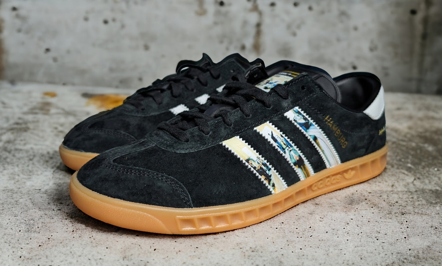 Limited edition Oasis Definitely maybe inspired Black Adidas custom Hamburg trainers / sneakers