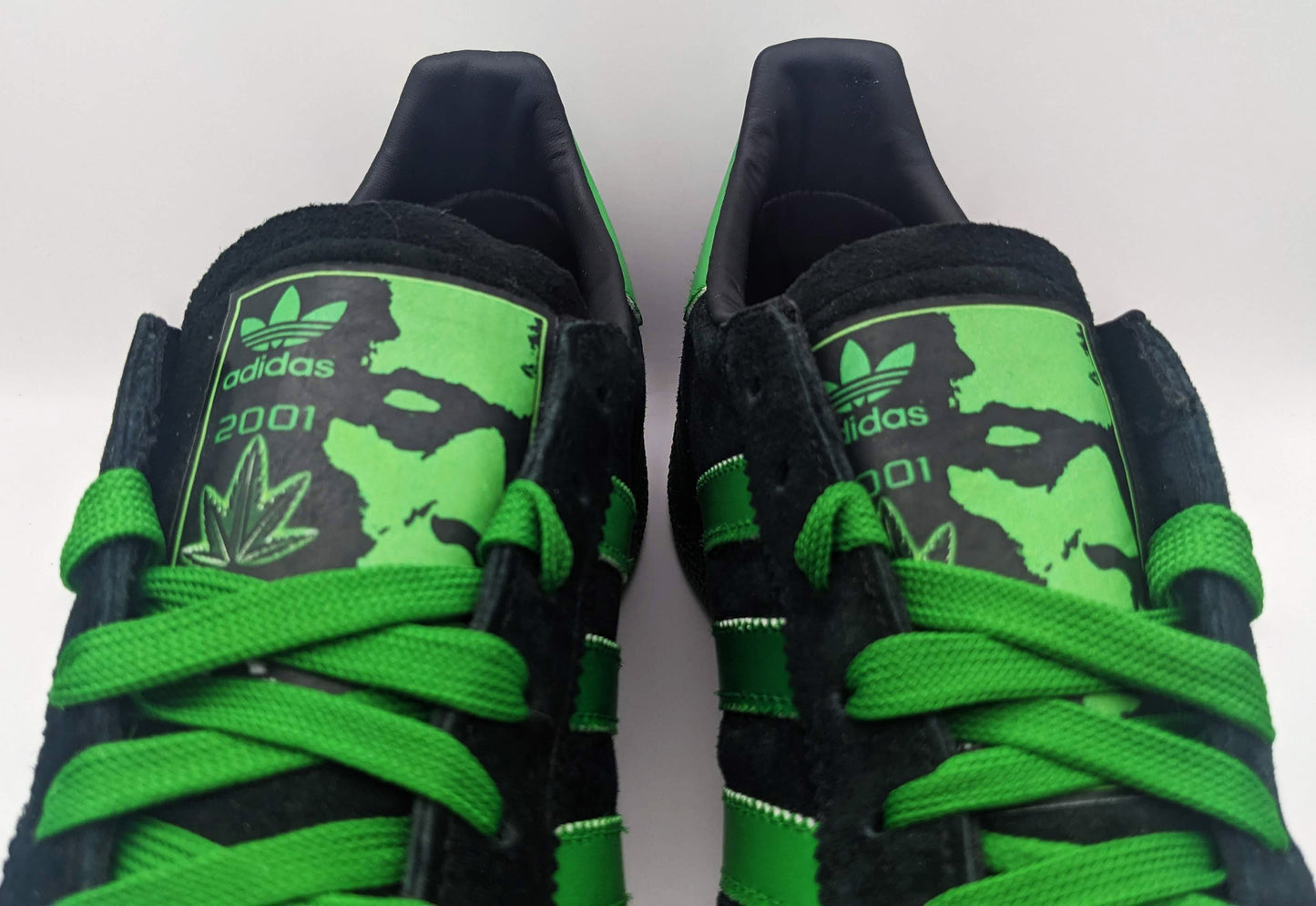 Limited edition Dr Dre Chronic 2001 black / green Adidas custom Handball Spezial trainers / sneakers