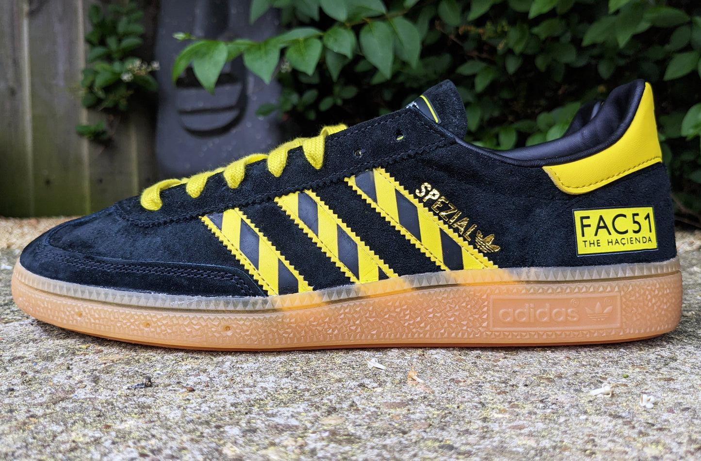 Limited edition The Hacienda Fac 51 Factory records Black / yellow Adidas custom Handball Spezial trainers / sneakers