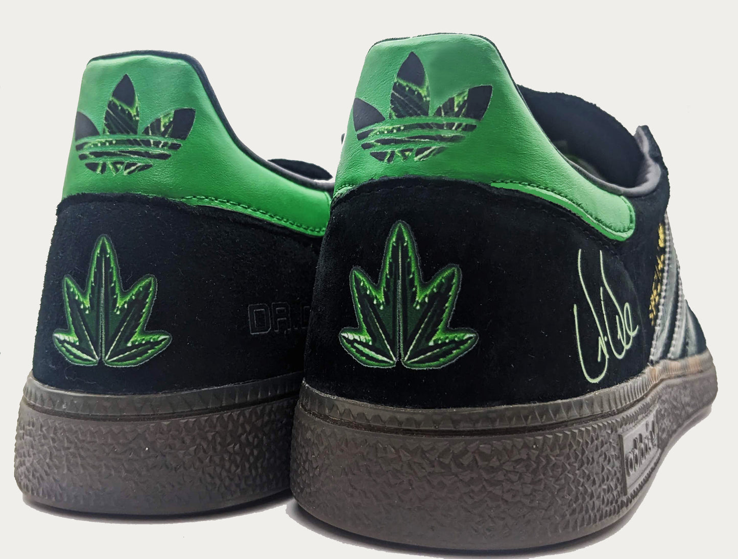 Limited edition Dr Dre Chronic 2001 black / green Adidas custom Handball Spezial trainers / sneakers