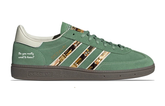 Limited edition Cast - All Change- adidas original Green / white Handball Spezial custom trainers / sneakers