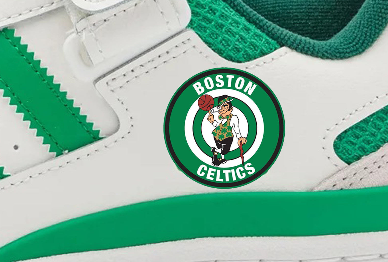 Limited edition White Green Boston Celtics Adidas Forum low trainers Sneakcustomtrainers