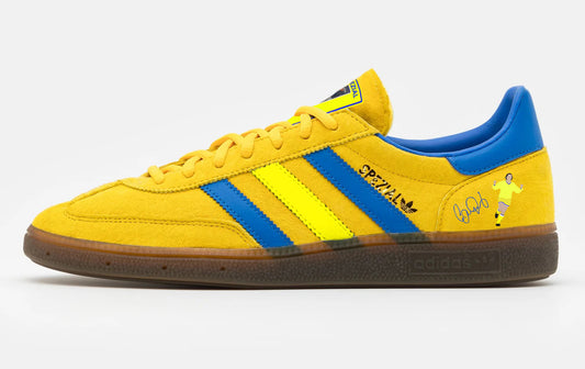 Limited edition Leeds Utd FC retro Gary Speed yellow / blue Adidas custom Spezial trainers / sneakers