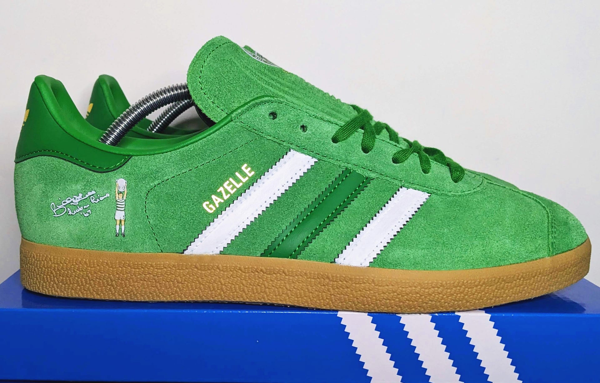 Limited edition Celtics FC European champions 67 green / white Adidas  custom Gazelle trainers / sneakers