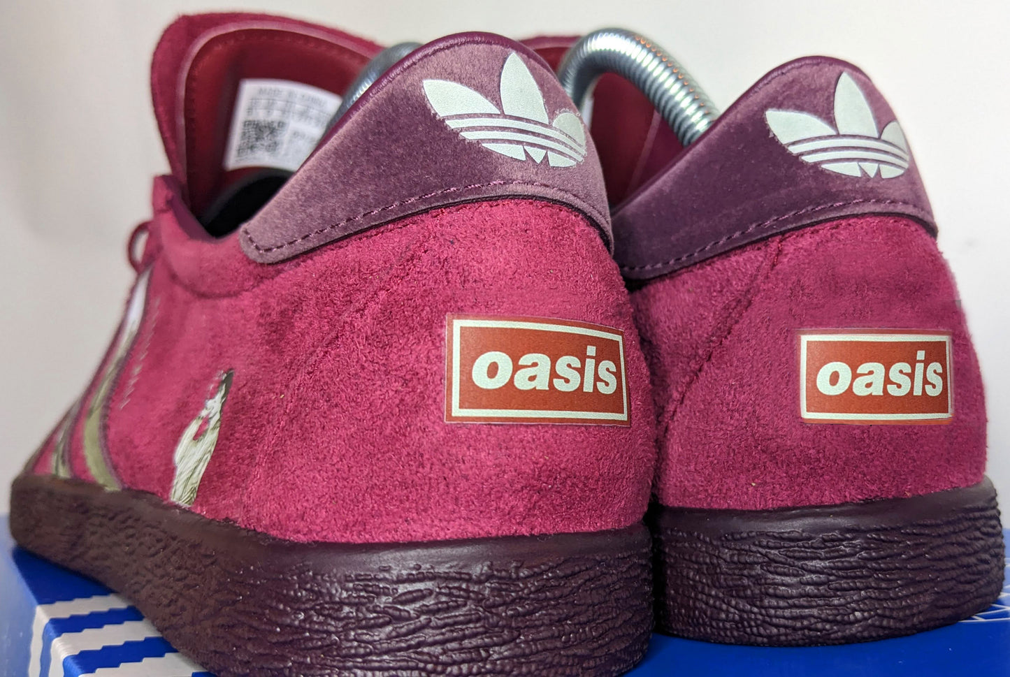 Limited edition Oasis Wonderwall inspired burgundy Adidas custom Tobacco gruen trainers / sneakers