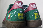 Limited edition Home Alone Christmas movie green / red Adidas Handball Spezial trainers / sneakers